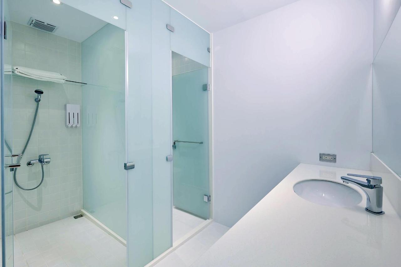 Star Hostel Taichung Parklane Екстер'єр фото