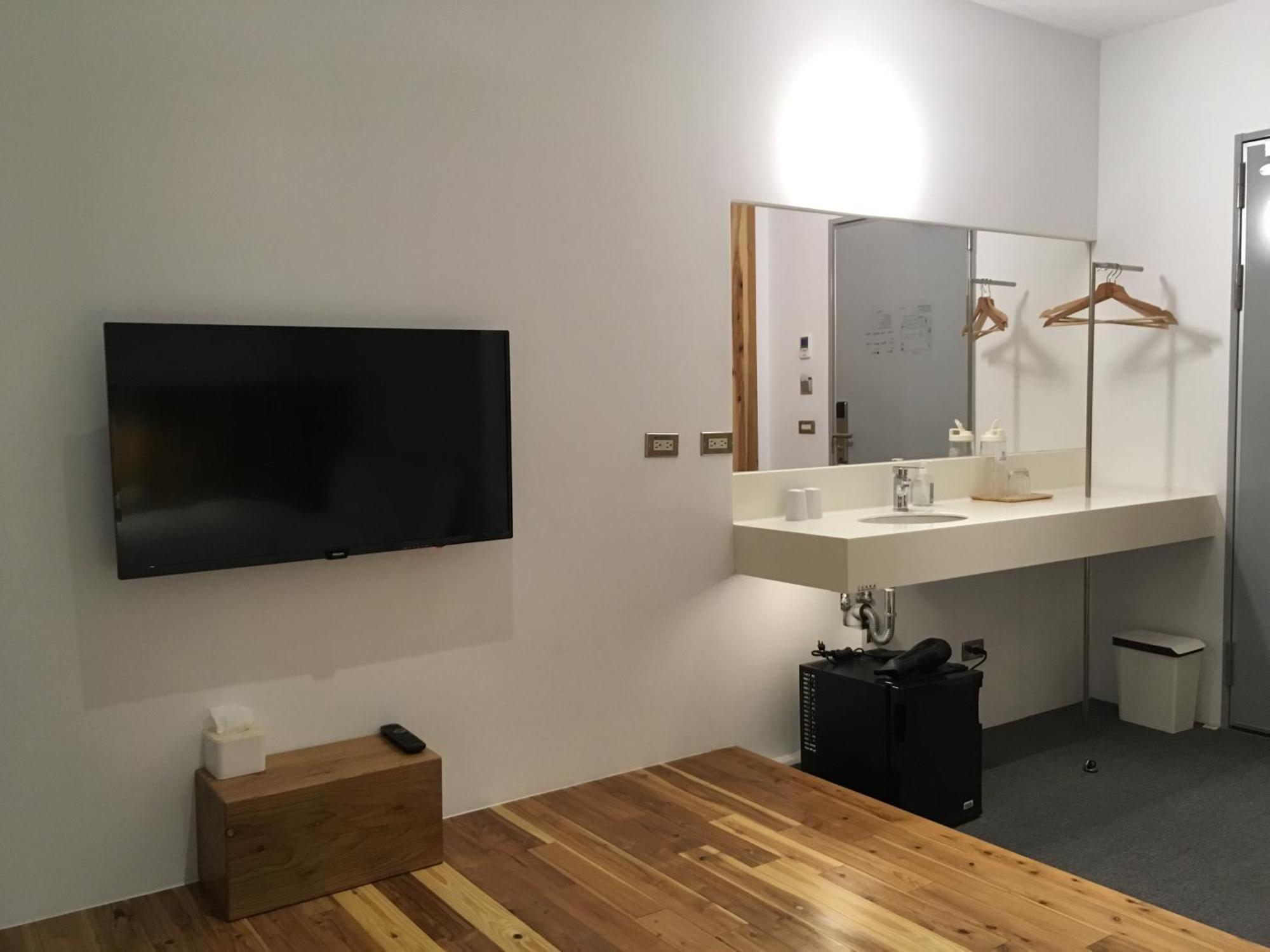 Star Hostel Taichung Parklane Екстер'єр фото