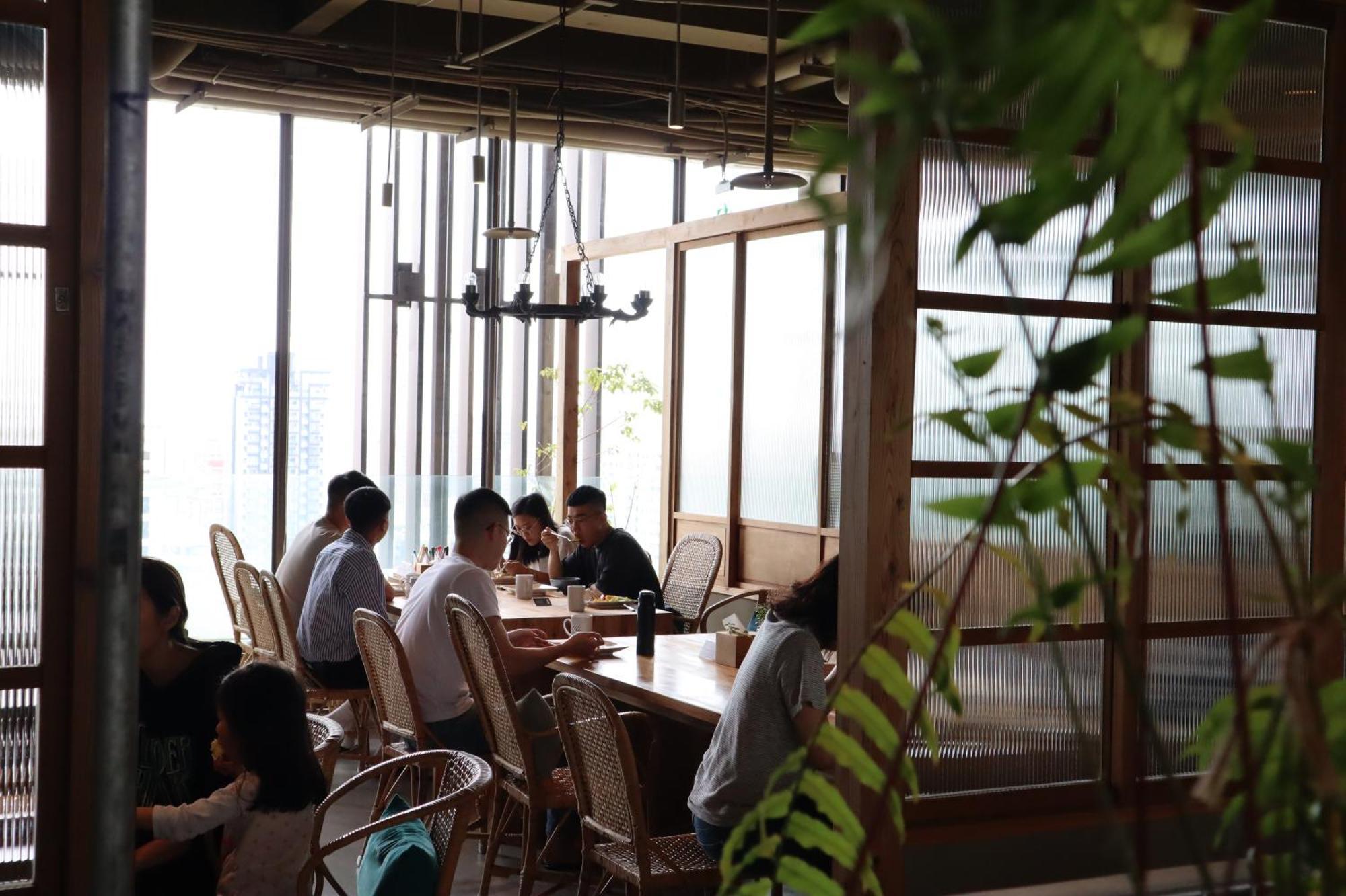 Star Hostel Taichung Parklane Екстер'єр фото