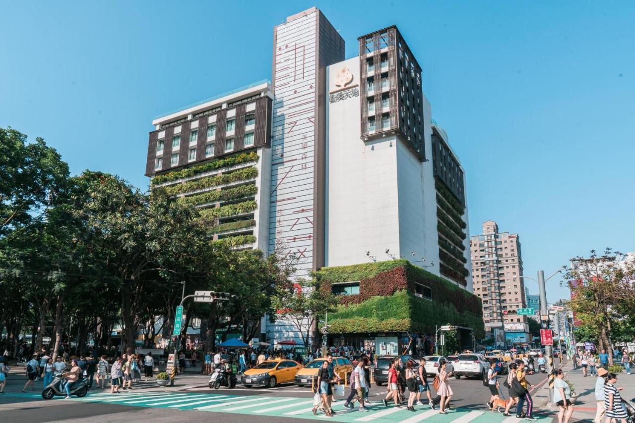 Star Hostel Taichung Parklane Екстер'єр фото